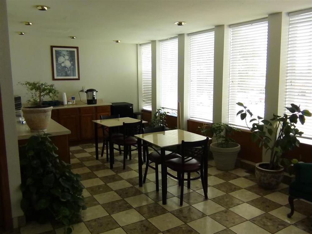 Executive Inn Edmond Facilidades foto